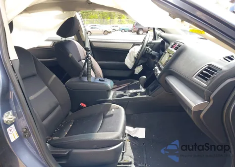 2015 Subaru Legacy 2.5I Premium из США, поврежденный, VIN 4S3BNBD6XF3040274